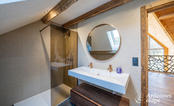 Chalet de luxe � Brognon pour 20 personnes avec piscine ext�rieure chauff�e, jacuzzi ext�rieur et sauna au bord du lac