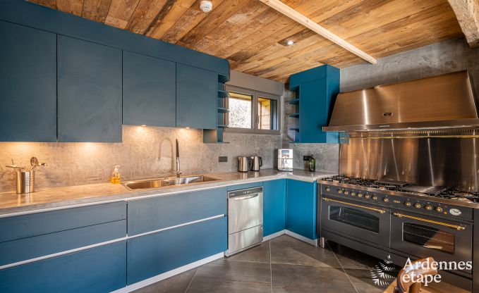 Chalet de luxe � Brognon pour 20 personnes avec piscine ext�rieure chauff�e, jacuzzi ext�rieur et sauna au bord du lac