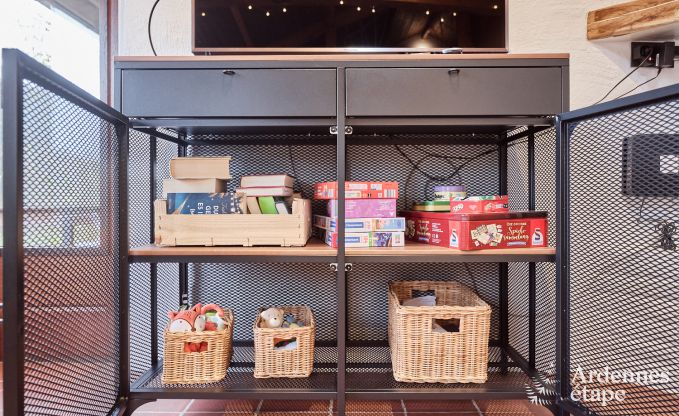 Chalet convivial  Burg-Reuland : maison de vacances parfaite pour 6 personnes avec sauna et jardin priv dans les Cantons de l'Est