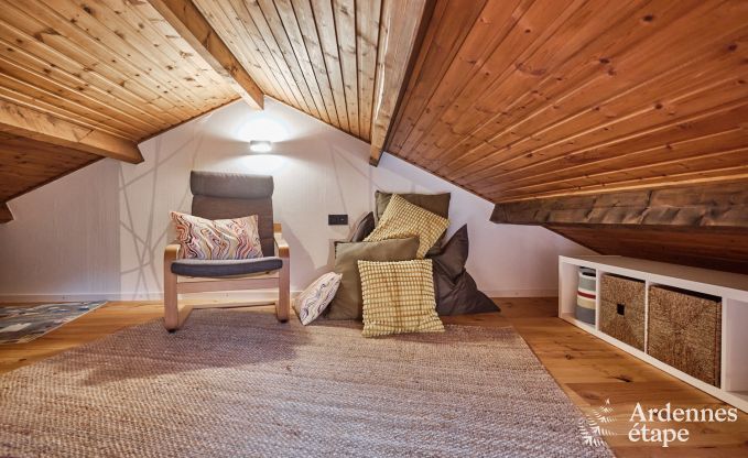 Chalet convivial  Burg-Reuland : maison de vacances parfaite pour 6 personnes avec sauna et jardin priv dans les Cantons de l'Est