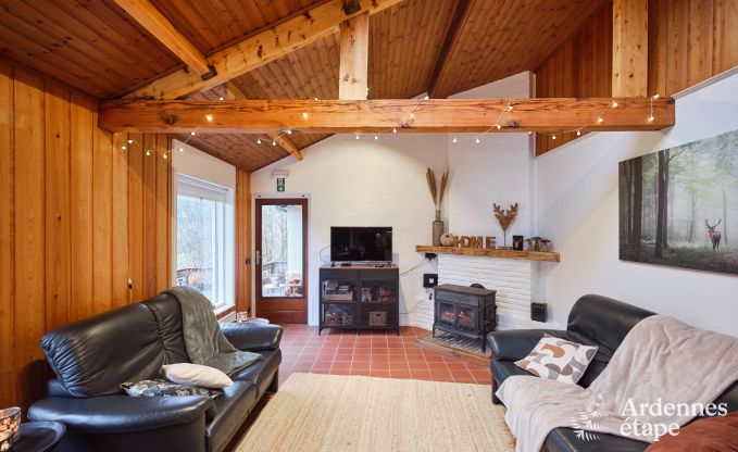 Chalet convivial  Burg-Reuland : maison de vacances parfaite pour 6 personnes avec sauna et jardin priv dans les Cantons de l'Est