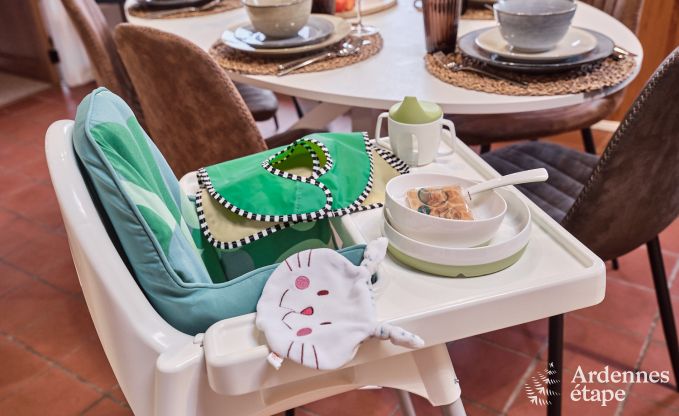 Chalet convivial  Burg-Reuland : maison de vacances parfaite pour 6 personnes avec sauna et jardin priv dans les Cantons de l'Est