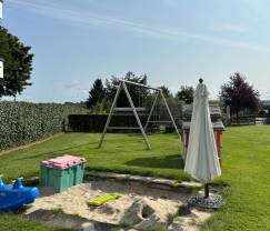 Appartement de vacances spacieux pour 12 personnes avec 5 chambres et jardin privé et wellness partagé à Butgenbach