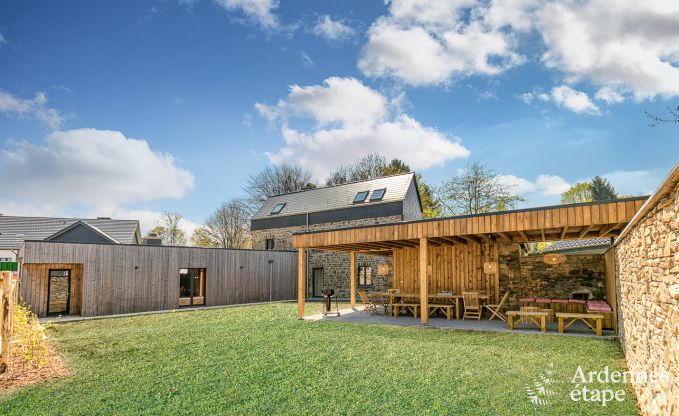Grande maison de vacances à Butgenbach pour 12 personnes avec 5 chambres et sauna