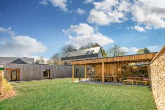 Maison de vacances Butgenbach pour 12 personnes avec 5 chambres, sauna, poele  pellets et terrasse en Ardenne