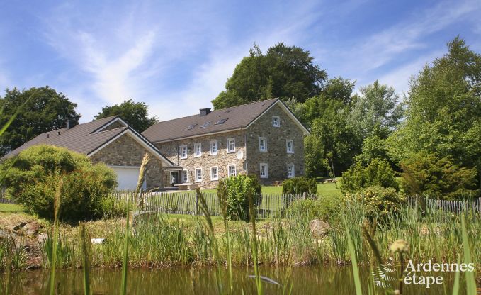 Villa de luxe avec piscine et wellness pour 26 personnes à proximité de Bütgenbach