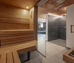 Séjour d'exception en villa de luxe à Butgenbach : 18 personnes, piscine intérieure, sauna, au cœur de l'Ardenne