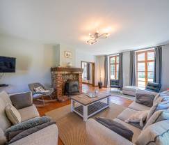 Maison de vacances à Cerfontaine pour 12/14 personnes en Ardenne avec terrain de tennis