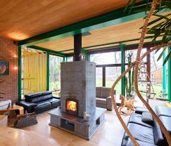 Grande maison de vacances à Charleville pour 15 personnes avec 7 chambres, sauna, poele à pellets et terrasse privée au bord de l'eau