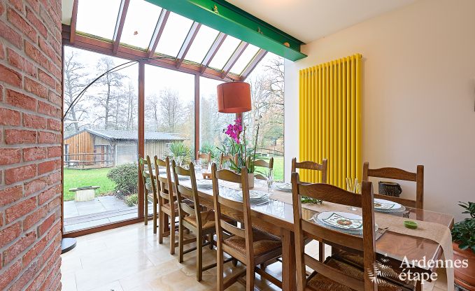 Grande maison de vacances � Charleville pour 15 personnes avec 7 chambres, sauna, poele � pellets et terrasse priv�e au bord de l'eau