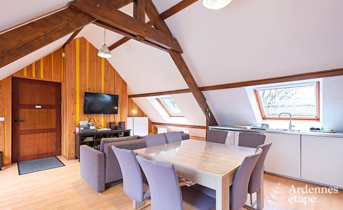 Grande maison de vacances � Charleville pour 15 personnes avec 7 chambres, sauna, poele � pellets et terrasse priv�e au bord de l'eau