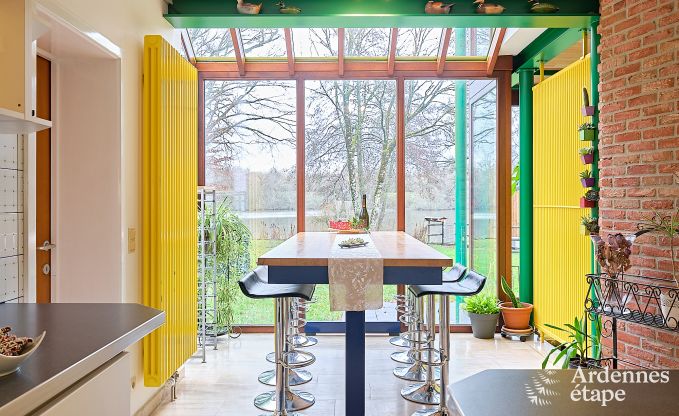 Grande maison de vacances � Charleville pour 15 personnes avec 7 chambres, sauna, poele � pellets et terrasse priv�e au bord de l'eau