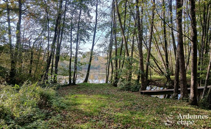 Grande maison de vacances � Charleville pour 15 personnes avec 7 chambres, sauna, poele � pellets et terrasse priv�e au bord de l'eau