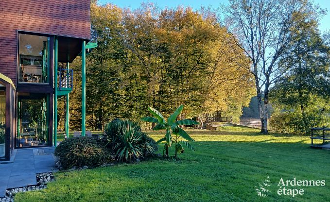 Grande maison de vacances � Charleville pour 15 personnes avec 7 chambres, sauna, poele � pellets et terrasse priv�e au bord de l'eau