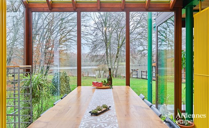 Grande maison de vacances � Charleville pour 15 personnes avec 7 chambres, sauna, poele � pellets et terrasse priv�e au bord de l'eau
