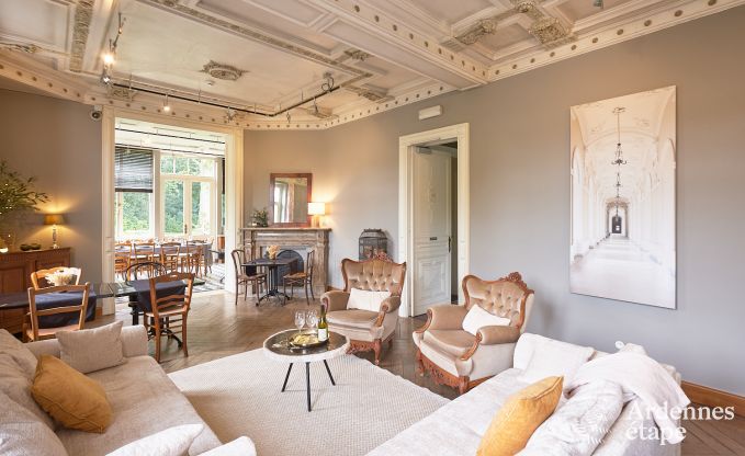 Loft spacieux  Chimay pour 14 personnes avec 6 chambres et salles de bains, jacuzzi et jardin priv