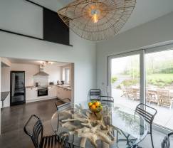 Maison de vacances confortable avec piscine et poêle à bois à Ciney, Ardenne