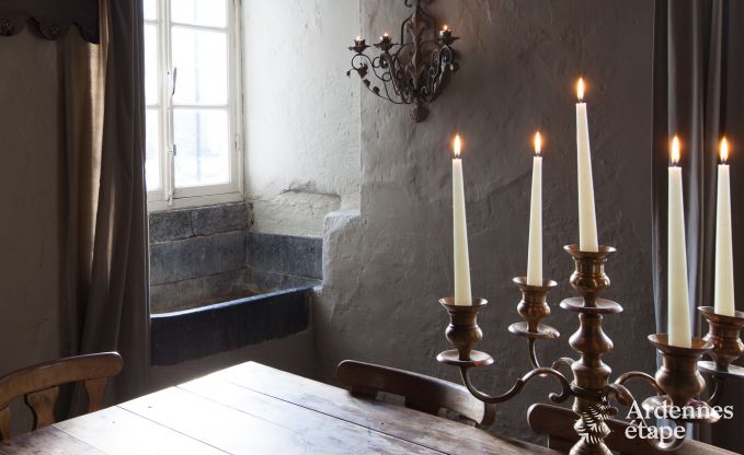 Chteau  Ciney pour 31 personnes en Ardenne