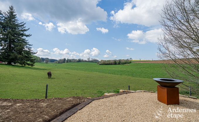 Maison de vacances de luxe  Ciney : maison pour 8 personnes avec piscine intrieure, sauna et jardin priv