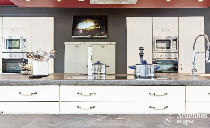 Villa de Luxe � Coo pour 26 personnes en Ardenne