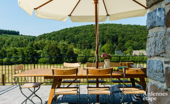 Maison de vacances  Couvin pour 10 personnes en Ardenne