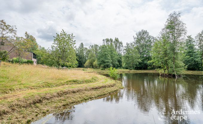 Maison de vacances avec piscine et tang de pche  Couvin, Ardenne