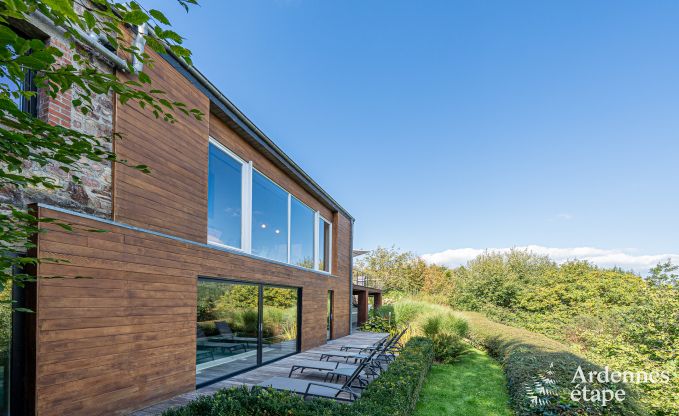 Grande villa de vacances  Daverdisse pour 14 personnes avec 5 chambres et salles de bains, installations de bien-tre et jardin priv