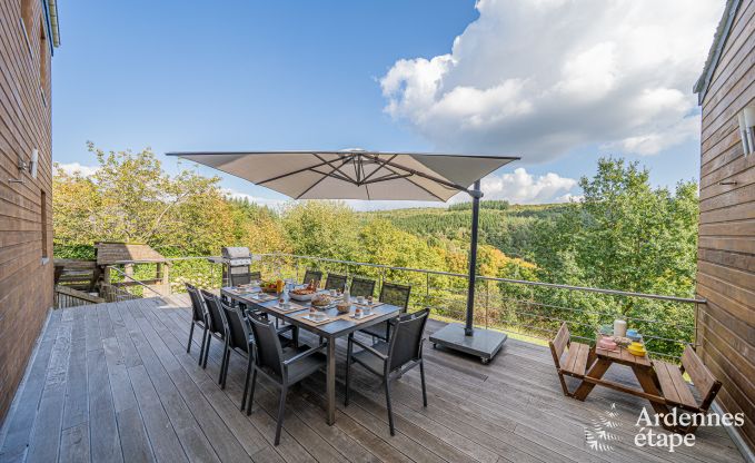 Grande villa de vacances  Daverdisse pour 14 personnes avec 5 chambres et salles de bains, installations de bien-tre et jardin priv