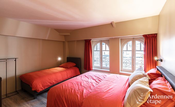 Superbe maison de vacances pour 12/14 personnes, à louer à Dinant (Ardenne)