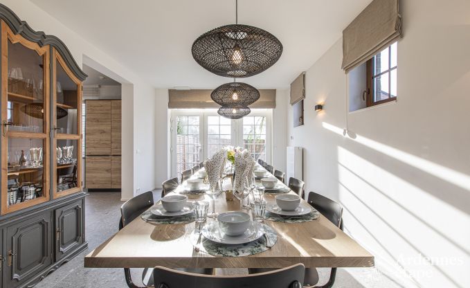 Villa de Luxe  Dinant pour 14 personnes en Ardenne