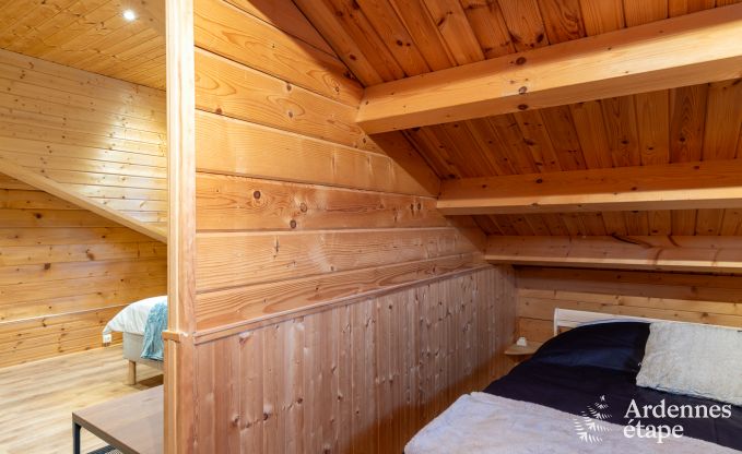 Grande maison de vacances prs de Durbuy pour 9 personnes avec jacuzzi couvert, jardin cltur et espace de jeux