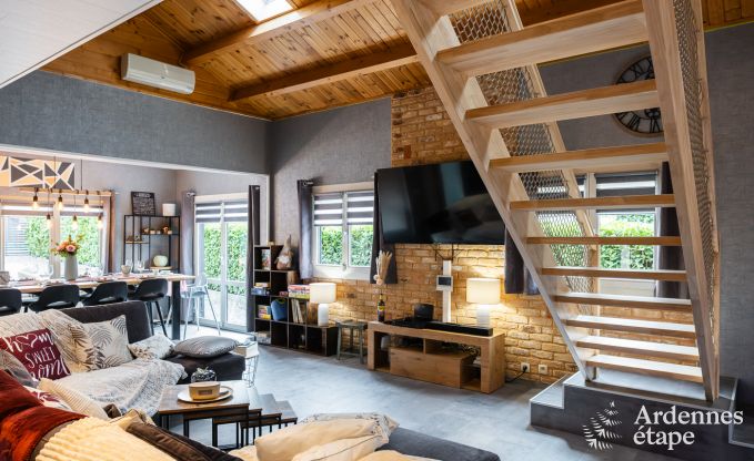 Grande maison de vacances prs de Durbuy pour 9 personnes avec jacuzzi couvert, jardin cltur et espace de jeux