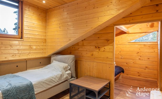 Grande maison de vacances prs de Durbuy pour 9 personnes avec jacuzzi couvert, jardin cltur et espace de jeux