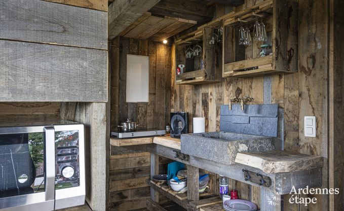 Sjour unique pour 2 personnes  Durbuy avec pole  pellets, barbecue et jardin priv