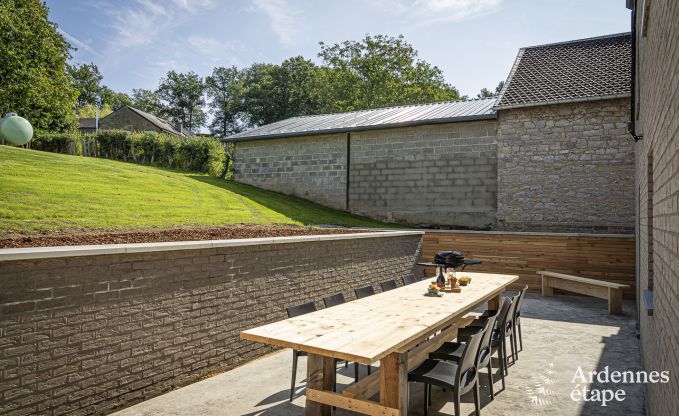 Maison de vacances  Durbuy pour 14 personnes avec 5 chambres, 4 salles de bain et jardin priv