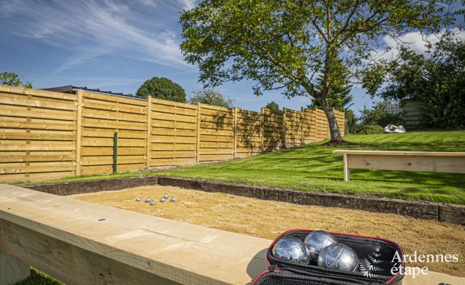 Maison de vacances  Durbuy pour 14 personnes avec 5 chambres, 4 salles de bain et jardin priv