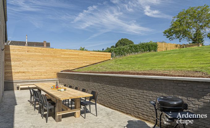 Maison de vacances  Durbuy pour 14 personnes avec 5 chambres, 4 salles de bain et jardin priv