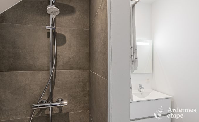 Maison de vacances  Durbuy pour 14 personnes avec 5 chambres, 4 salles de bain et jardin priv