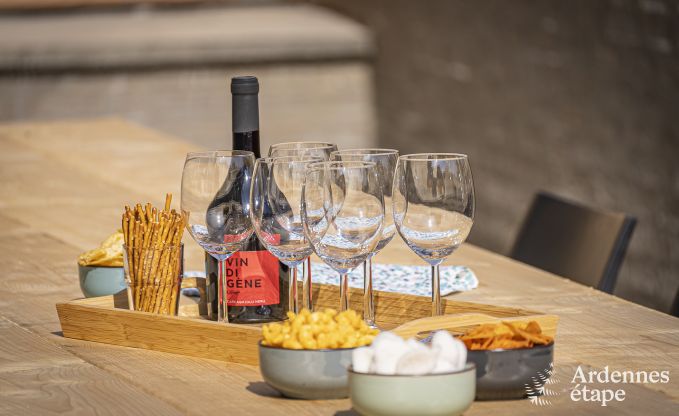 Maison de vacances  Durbuy pour 14 personnes avec 5 chambres, 4 salles de bain et jardin priv