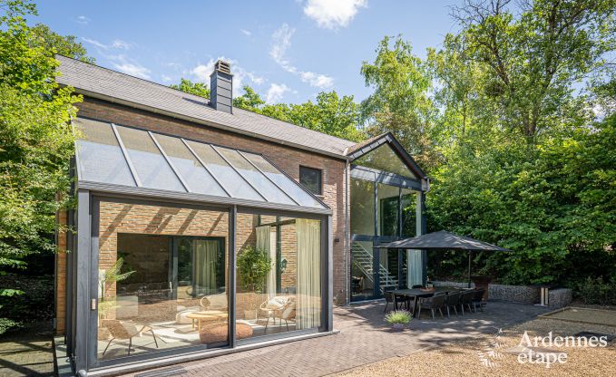 Villa spacieuse pour 8 personnes  Durbuy avec sauna, jacuzzi et jardin priv
