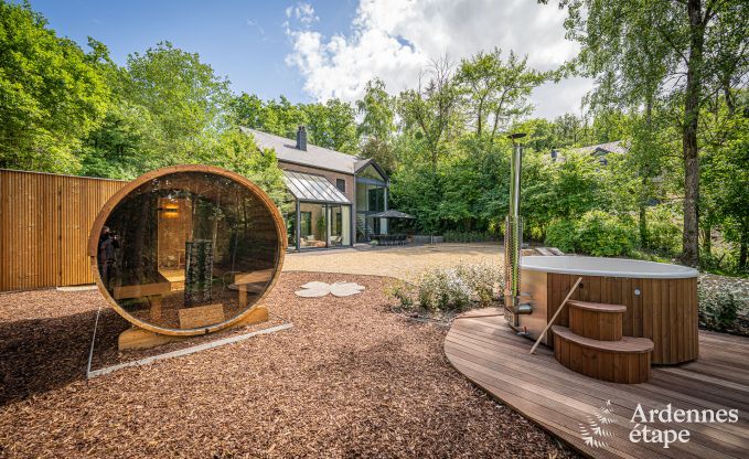 Villa spacieuse pour 8 personnes  Durbuy avec sauna, jacuzzi et jardin priv