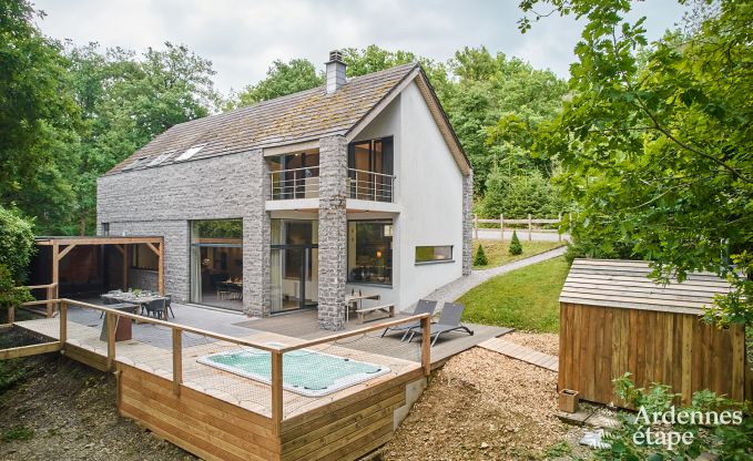 Villa de luxe  Durbuy pour 8 personnes avec jacuzzi, sauna, terrasse couverte et jardin priv