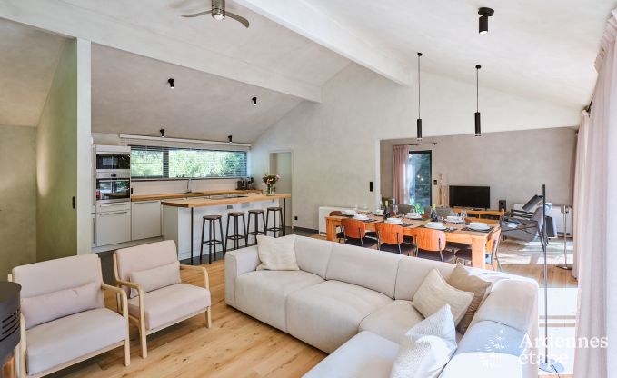 Chalet spacieux pour 8 personnes avec sauna dans les bois autour de Durbuy