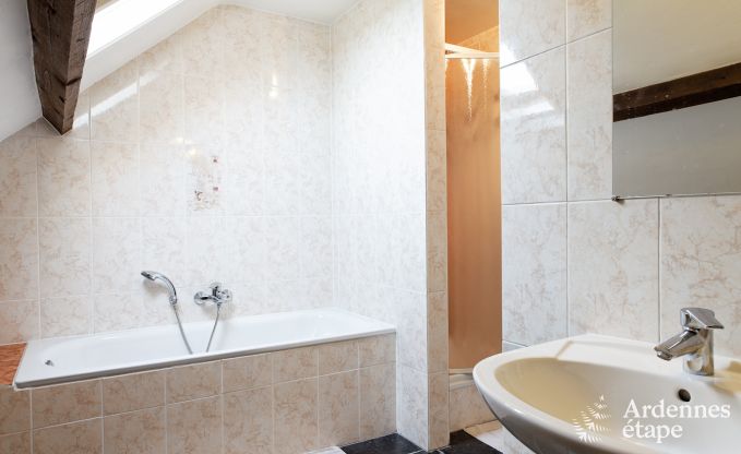 Maison de vacances spacieuse � Durbuy : h�bergement pour 26 personnes avec �quipements modernes en Ardenne