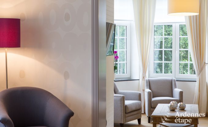 Villa de luxe  Durbuy : hbergement pour 15 personnes avec piscine, spa et nature en Ardenne