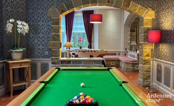 Villa de luxe  Durbuy : hbergement pour 15 personnes avec piscine, spa et nature en Ardenne