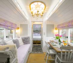 Gîte insolite à Erezee pour 2/3 personnes en Ardenne