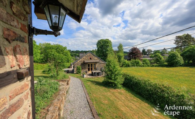 Chaleureuse maison de vacances pour 9 personnes en Ardenne, près de Erezée