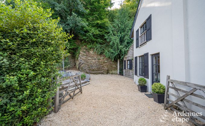 Charmante maison de vacances pour 6 personnes  reze avec 3 chambres, terrasse prive et poele  pellets prs de la tranquille rivire Aisne