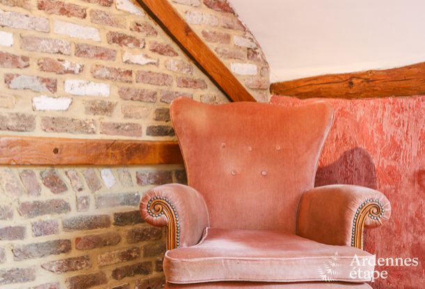 Maison spacieuse 12 personnes  Ereze, 6 chambres, sauna, jacuzzi, salle de jeux, Ardenne